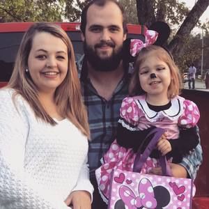 Meet your Posher, Alexis